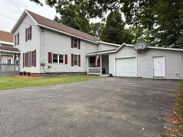 7 4th St, Camden, NY 13316