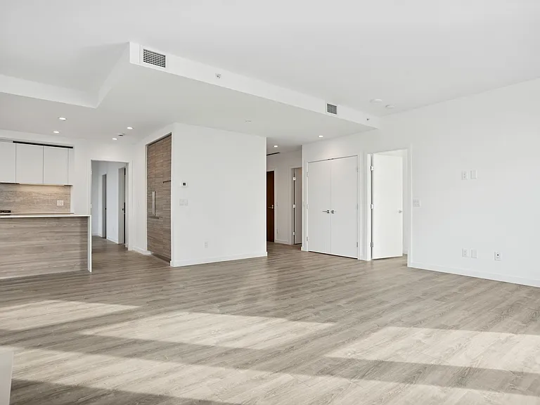 680 Quayside Dr #660-3903 — Photo 13