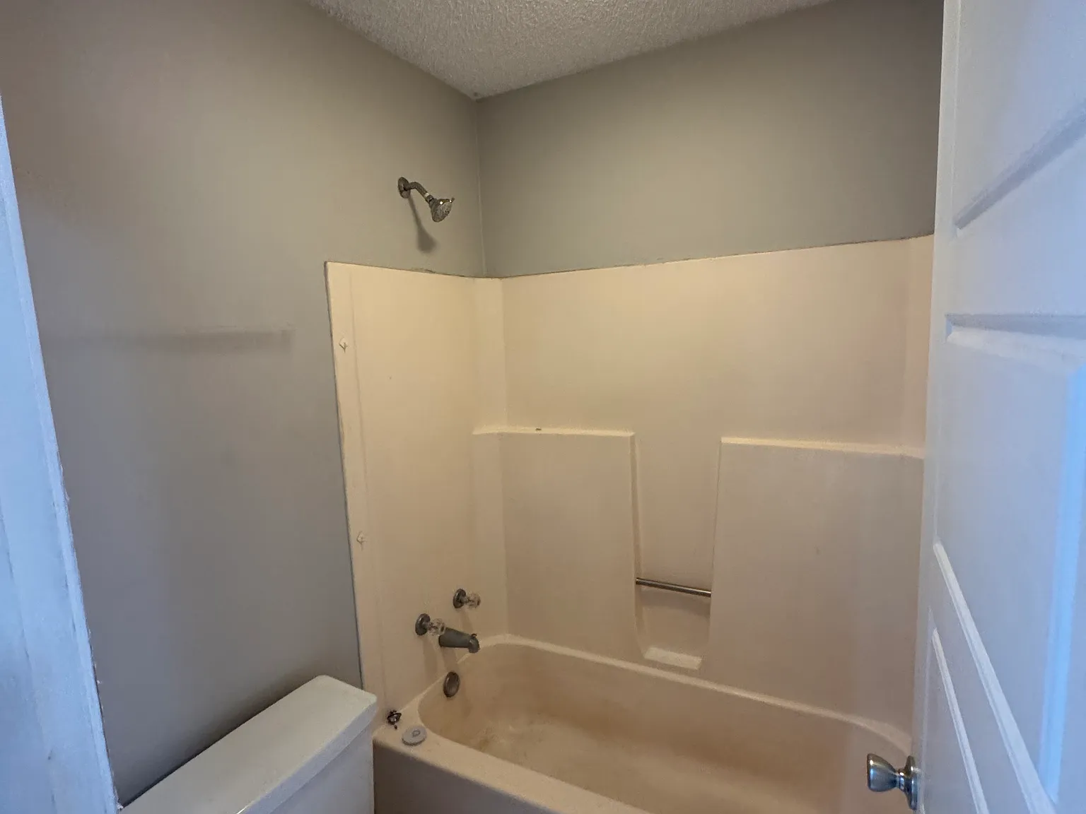 3 bed, 1175 sqft, $1,250 — Photo 4