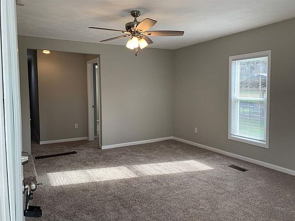 3rd image of 915 Liberty Ave