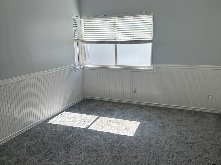 Bedroom 3 (13 x 10.5)