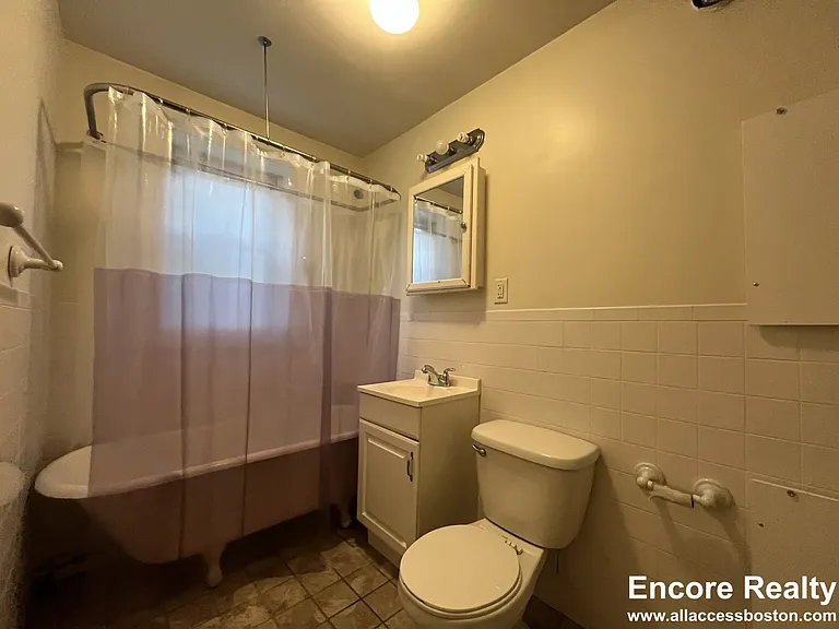 155 Summer St #3B — Photo 5