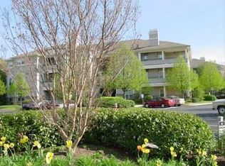 12005 Taliesin Pl APT 12, Reston, VA 20190