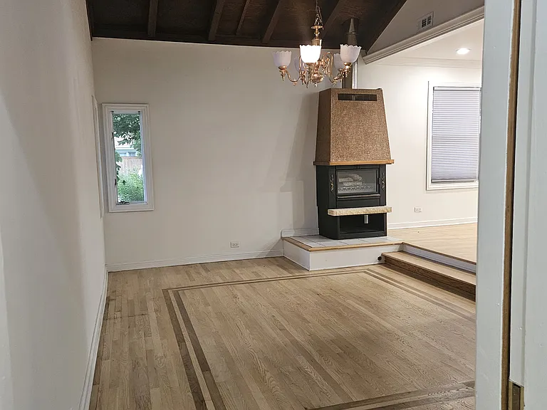3230 Thornberry Ln — Photo 8