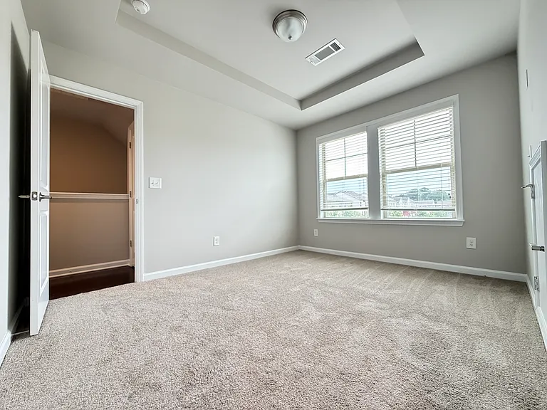 2838 Village Park Bnd — Photo 34