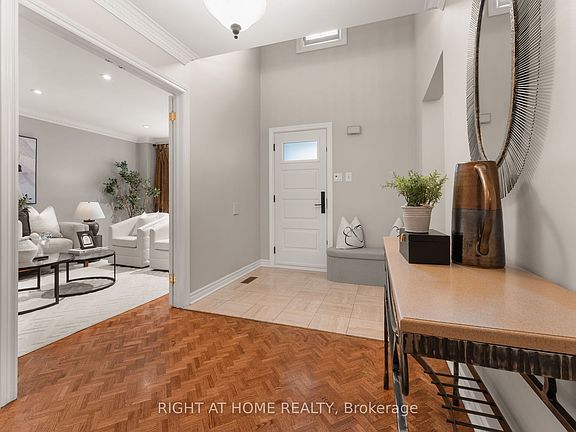 5th image of 5382 Huntingfield Dr