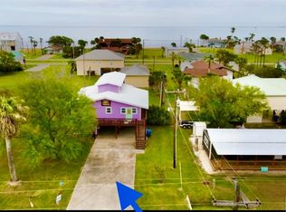 806 N 2nd St, Port O Connor, TX 77982