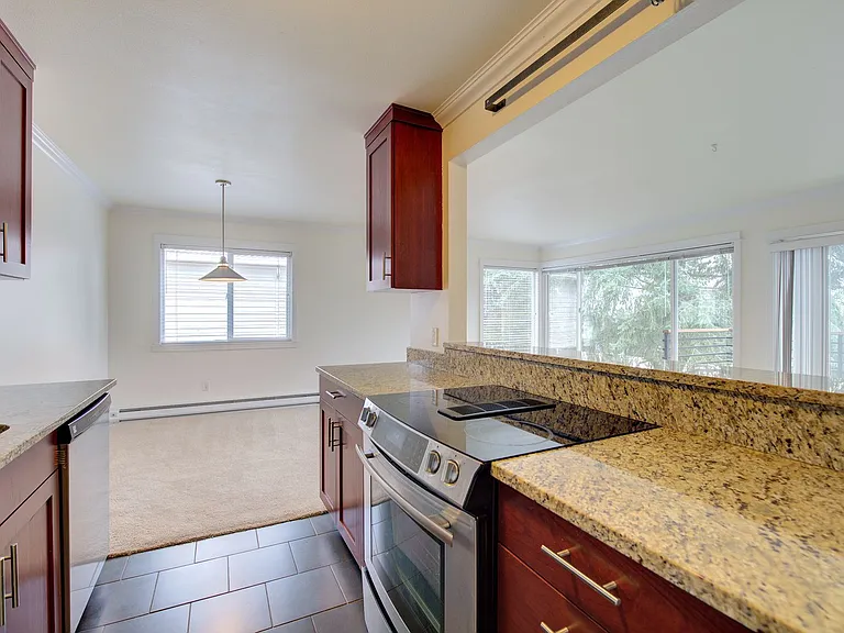 11525 Greenwood Ave N #401 — Photo 7