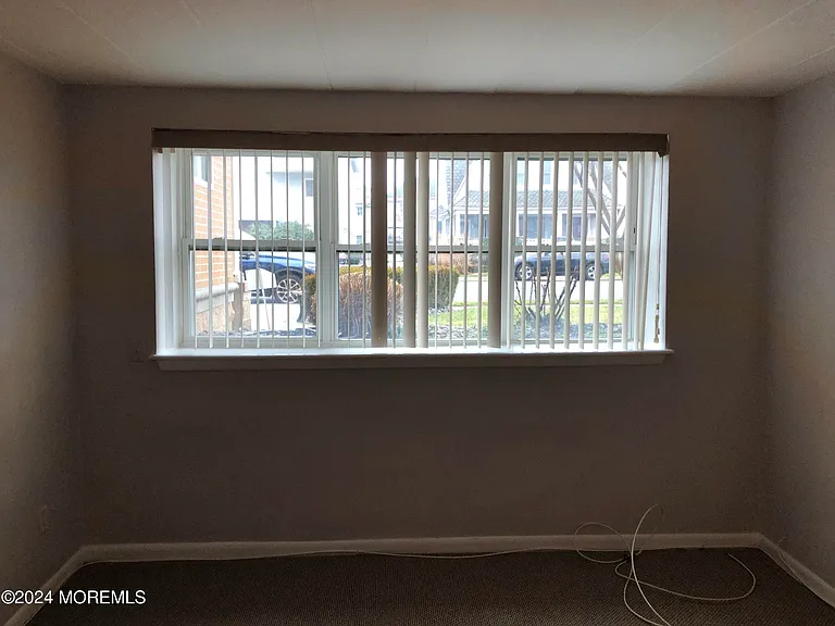 200 Ocean Park Ave #1C — Photo 28