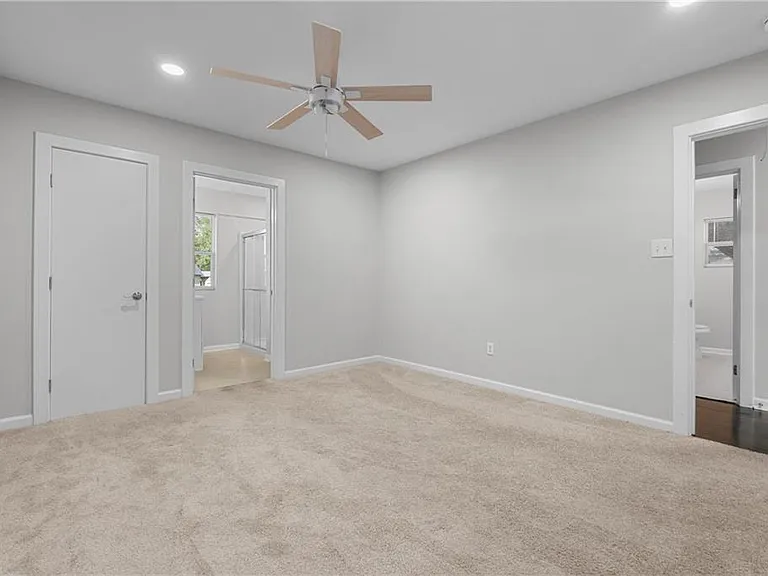 2762 Hillcrest Rd — Photo 11