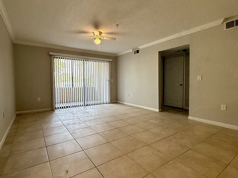 800 Boardwalk Dr #613-1-1 — Photo 3