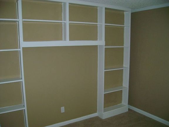 3rd image of 1307 River Hills Cir E APT 20