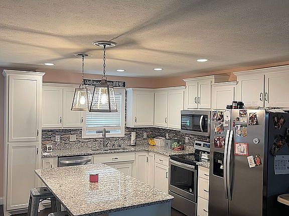 2nd image of 1166 Beechtree Ln