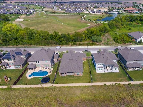 3rd image of 5048 Savio Dr