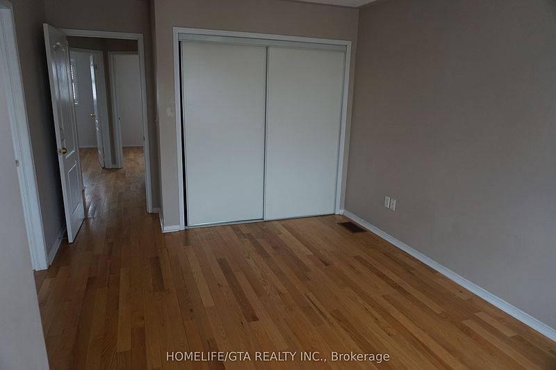 Toronto House for rent - 4 Bedrooms — photo 22