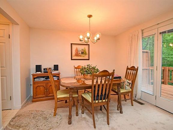 4th image of 798 Woodlyn Dr S