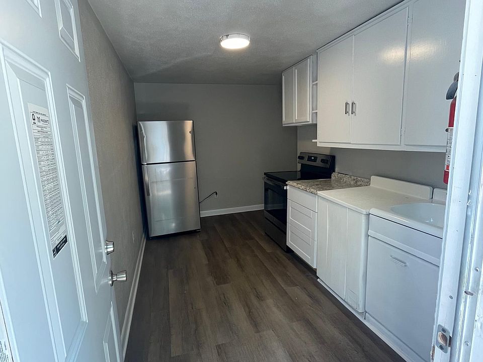 1st image of 726 F Ave SE #5