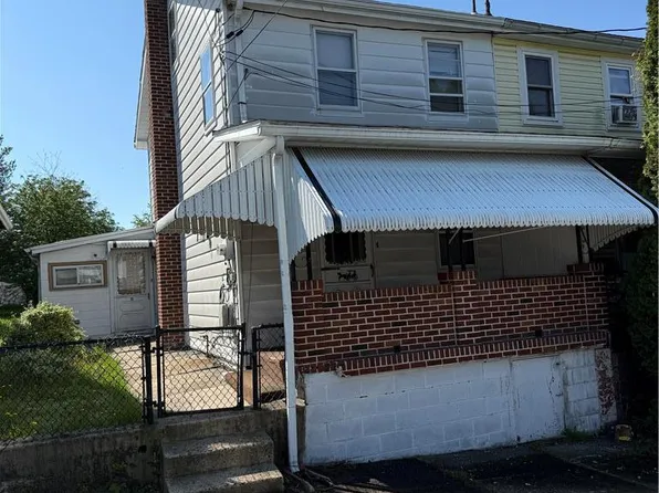 10 E Ruddle St, Coaldale, PA 18218