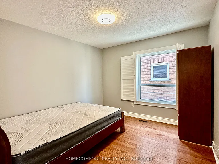 29 Sophia Rd #MAIN FL — Photo 12