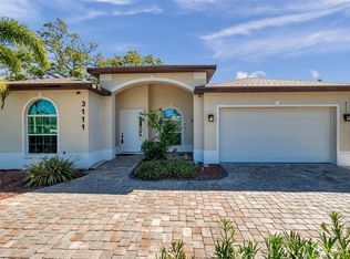 3111 Park St N, Saint Petersburg, FL 33710