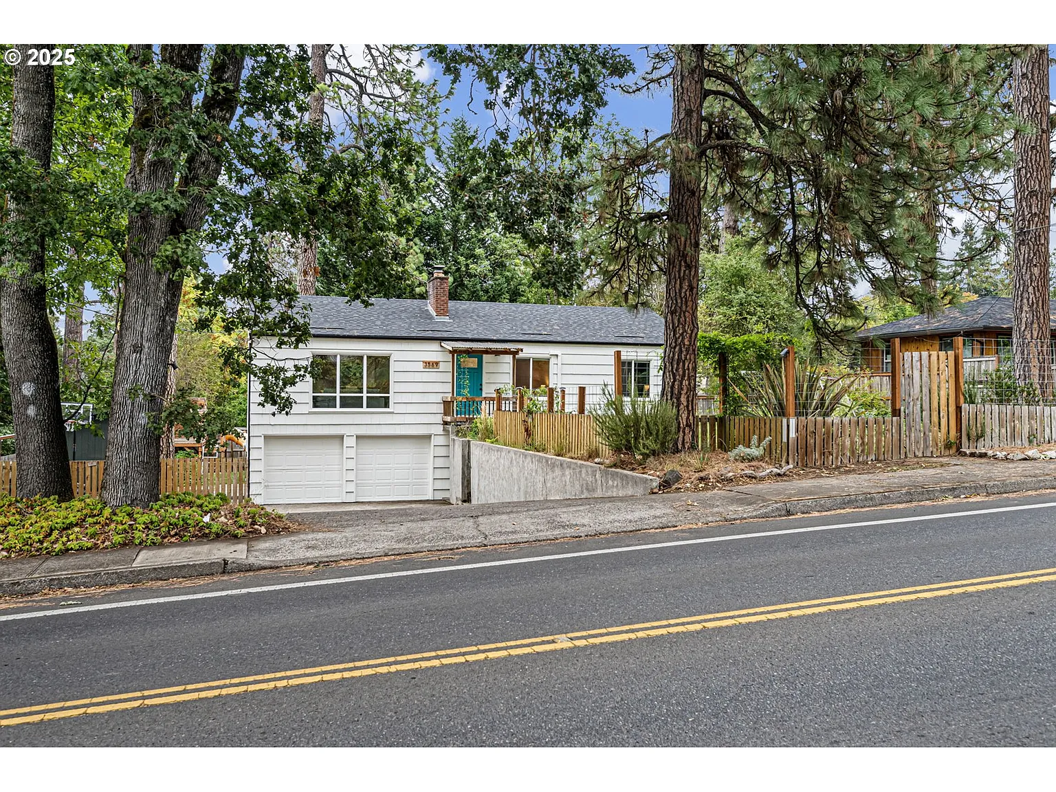 3569 Willamette St photo 1