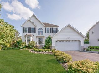 20 Spaniel Ct, Kendall Park, NJ