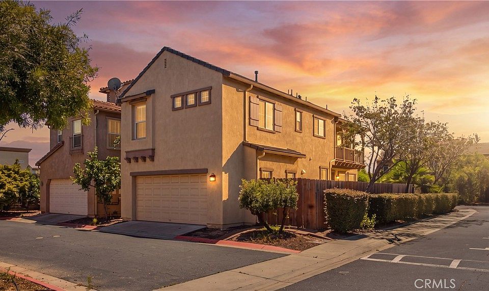 1st image of 843 Orchid Ln