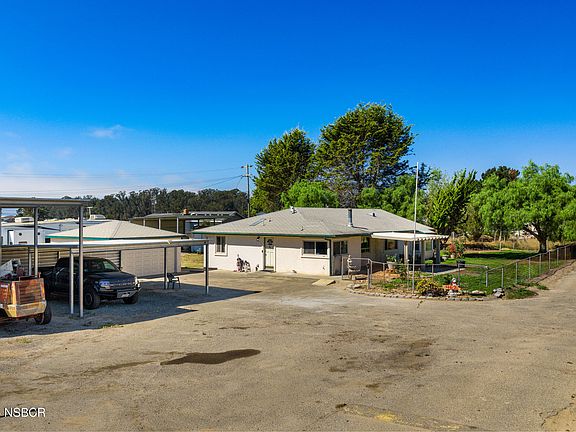 3rd image of 462 Mockingbird Ln