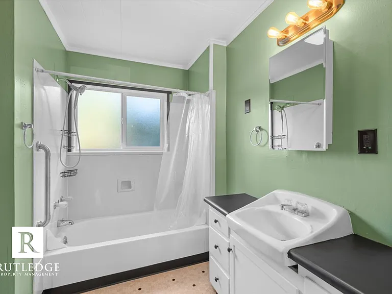8 Willamette Ave — Photo 8