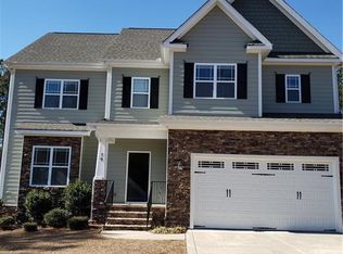 79 Valley Brook Ln, Spring Lake, NC 28390