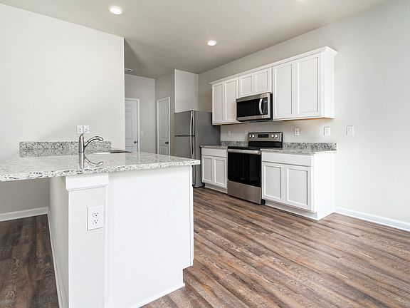 Chef-ready kitchen in the Burke