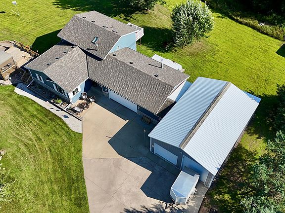 3rd image of 9260 Highway 95 NE