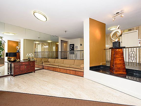 3rd image of 7033 N Kedzie Ave APT 309