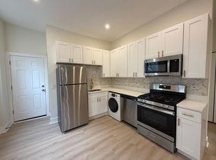 1322 W Ohio St #1R, Chicago, IL 60642