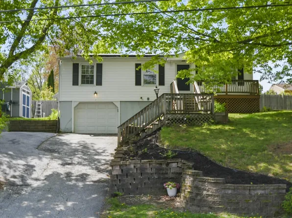 7 Pine Street, Hooksett, NH 03106