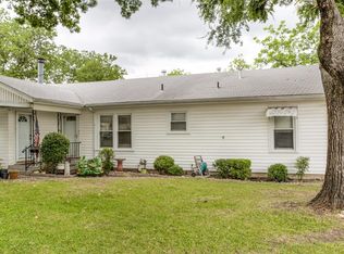 3552 Parker Rd W, Haltom City, TX 76117