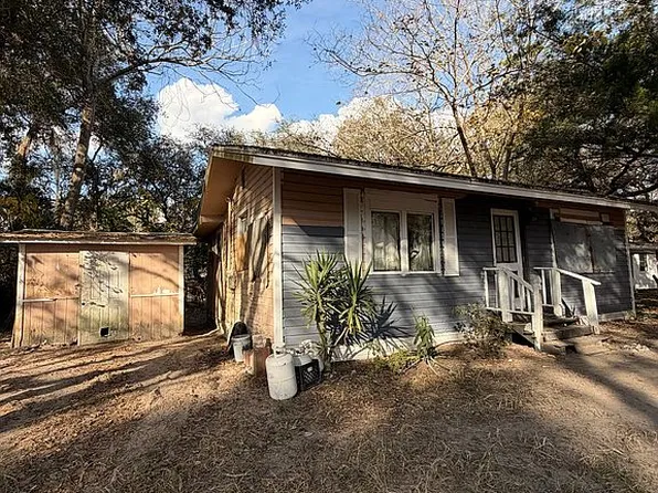 17271 NE 37th St, Silver Springs, FL 34488