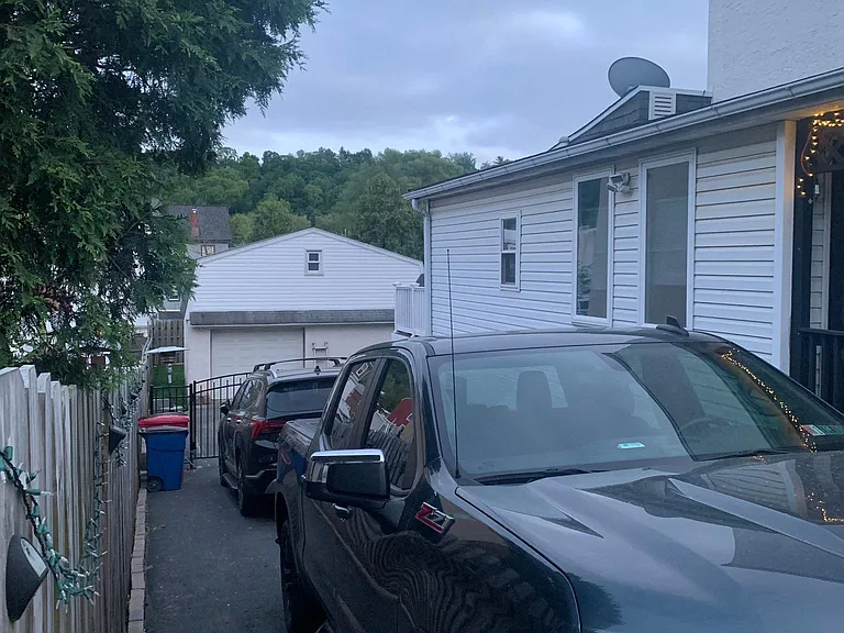 821 Spring Mill Ave — Photo 29