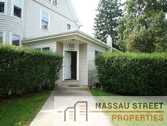 2nd image of 56 Maple St