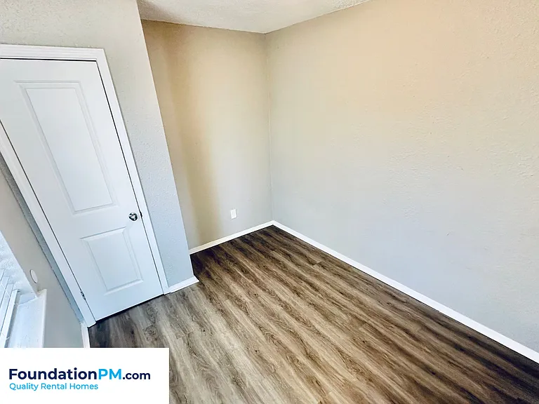 276 W Davant Ave — Photo 7