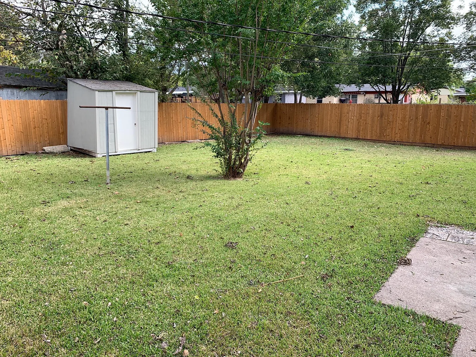 126 Pecos St — Photo 3