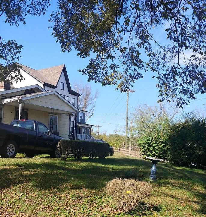 1st image of 1031 40th Ave N
