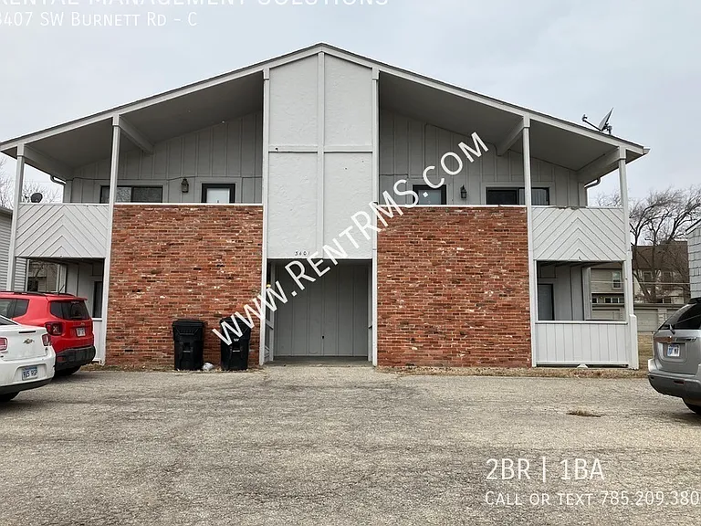 3407 SW Burnett Rd #C — Photo 2