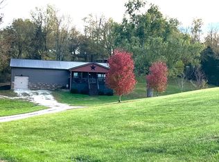 203 Shelly Ln, Paint Lick, KY 40461