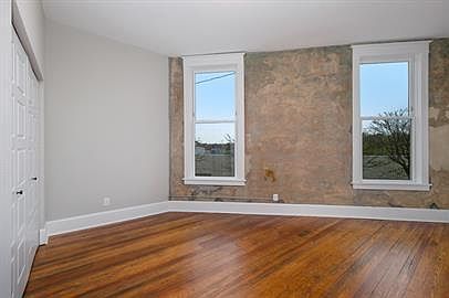 3rd image of 136 Brady St #203