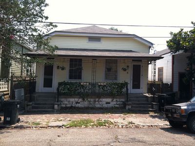 817 Jackson Ave, New Orleans, LA, 70130