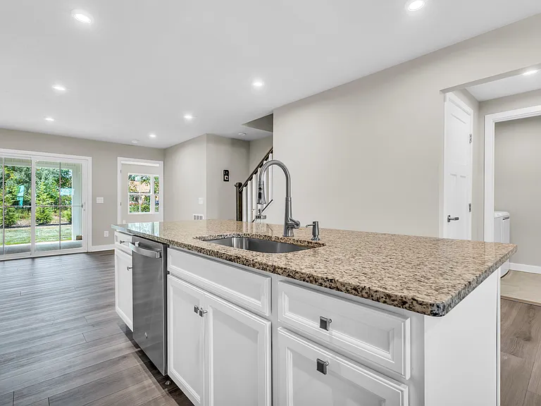 1292 Divot Cir — Photo 8