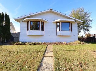 47 Dr Anderson Park St NE, Brooks, AB T1R 0K5