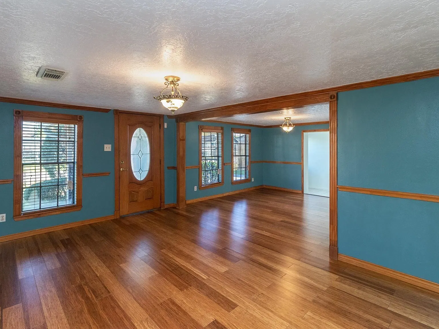 2 bed, 2.0 bath, 1326 sqft, $1,650 — Photo 4