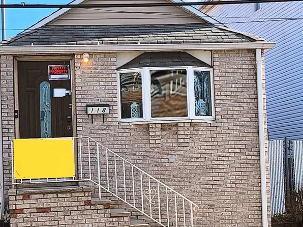 118 Baden Pl, Staten Island, NY 10306